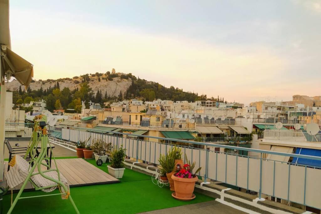 Rooftop Studio, Acropolis View! Atenas Exterior foto